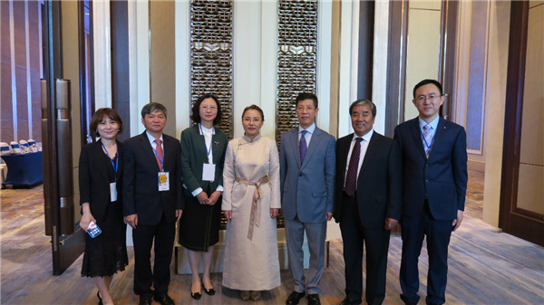 中國公證協(xié)會(huì)秘書長曹陽率團(tuán)赴蒙古出席國際公證聯(lián)盟亞委會(huì)第九次會(huì)議并訪問日本