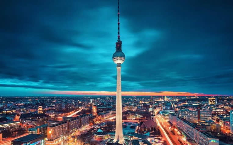 中國(guó)大學(xué)出具的學(xué)士學(xué)位證書(shū)公證認(rèn)證用于在德國(guó)辦理入職手續(xù)之用