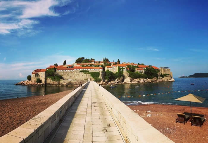 香港大學畢業(yè)證書用于在黑山辦理工作簽證怎么做海牙認證？