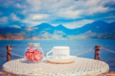 香港登記結(jié)婚的內(nèi)地人士不慎遺失香港結(jié)婚證原件要怎么授權(quán)委托他人補(bǔ)領(lǐng)呢？