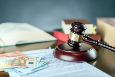 內(nèi)地出生的香港人要承辦繼承父母在香港的遺產(chǎn)如何辦理中國(guó)出生公證及認(rèn)證呢？