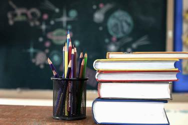 “雙非”港童如何辦理香港出生紙公證用于內(nèi)地讀書之用？