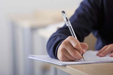 香港公司董事不在香港如何辦理公證用于在深圳設(shè)立外商投資企業(yè)呢？