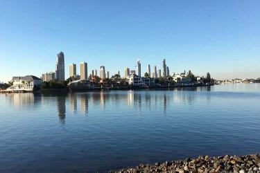 要在內(nèi)地給未成年子女辦理監(jiān)護(hù)人公證怎么證明現(xiàn)在的香港身份和原內(nèi)地身份是同一個(gè)人呢？