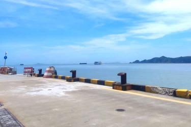 夫妻雙方都是內(nèi)地人現(xiàn)要在內(nèi)地離婚的話，人不去香港可以辦理香港結(jié)婚證公證嗎？