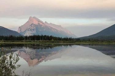 香港人在內(nèi)地死亡，其子女現(xiàn)要在香港處理繼承遺產(chǎn)手續(xù)怎么辦理死亡公證書(shū)及外交部認(rèn)證呢？