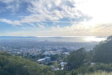 曾在內(nèi)地工作過的香港人現(xiàn)要移民加拿大怎么辦理中國(guó)無犯罪記錄證明公證？