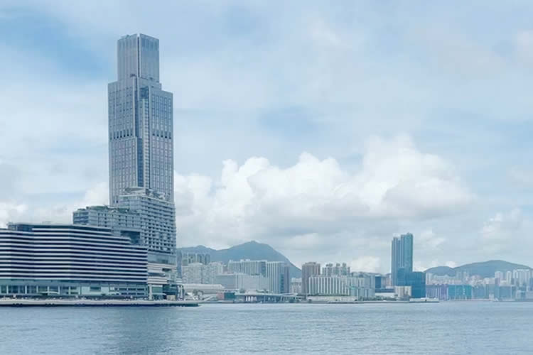 在香港工作的澳門人怎么辦理婚姻及家庭狀況聲明書公證用于在深圳申請(qǐng)減免契稅呢？