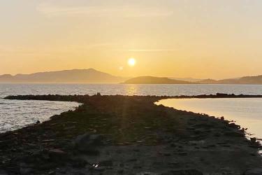 怎么辦理父母的香港死亡證轉(zhuǎn)遞公證用于在內(nèi)地公證處辦理出生公證書呢？