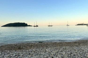 出生于內(nèi)地的香港人要申請(qǐng)新西蘭居留權(quán)必備的中英文出生公證書(shū)怎么辦理？