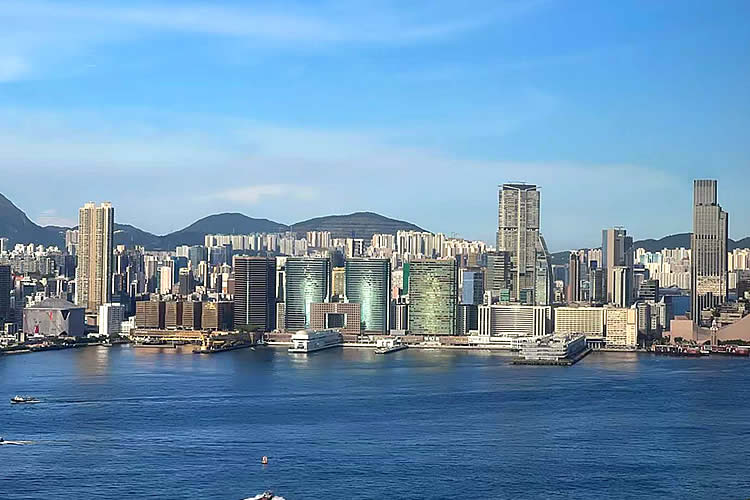 香港公司收購(gòu)深圳公司，工商局所需的中國(guó)委托公證人出具的香港公司轉(zhuǎn)遞公證書(shū)要如何辦理？