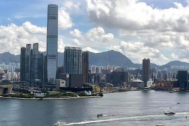 用于在廣東省惠州市收購股權(quán)的香港公司轉(zhuǎn)遞公證書怎么辦理呢？